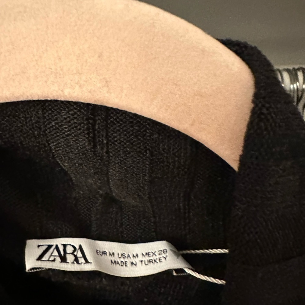 ZARA Ribbed Crop Top - Picture 4 of 4